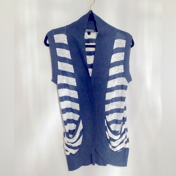 Mandee | size: L | color: Blue and White - Picture 15 of 16